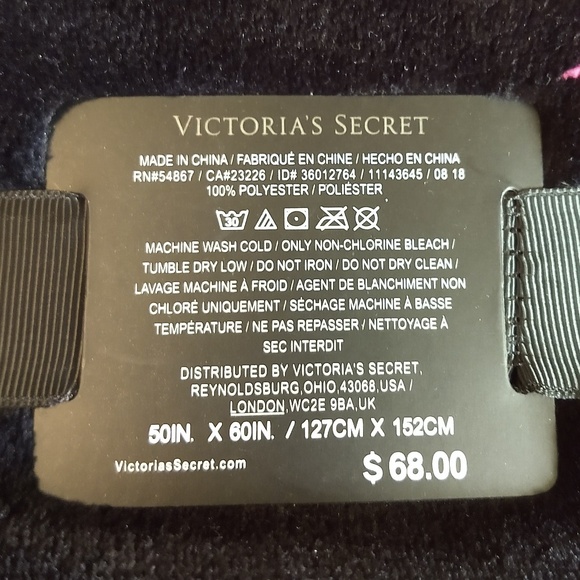 Victoria's Secret | Star Blanket - Picture 5 of 7